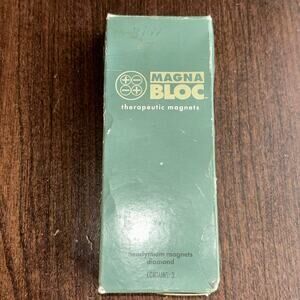 Vintage Amway Magna Bloc set of therapeutic magnets in its original green case